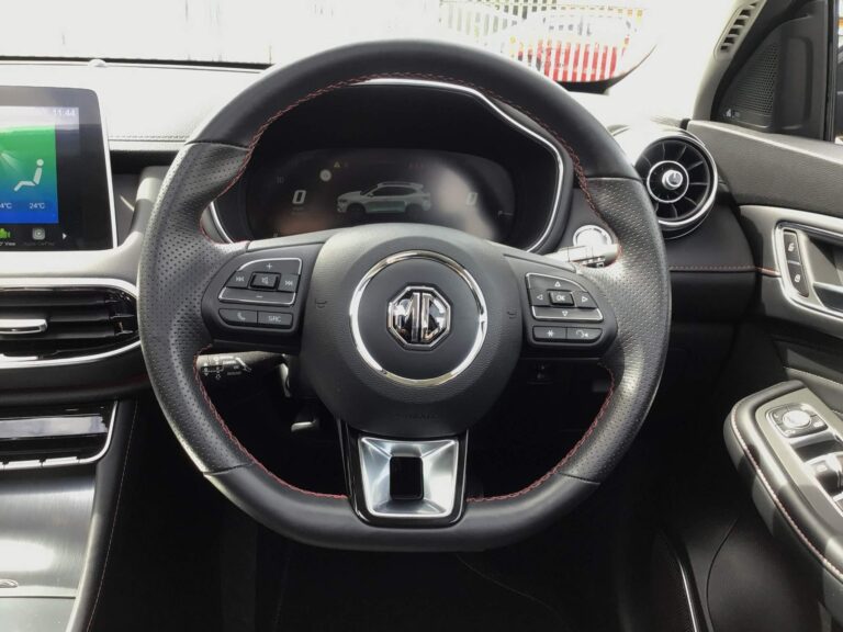 MG MG HS 1.5 T-GDI 16.6 kWh Exclusive Auto Euro 6 (s/s) 5dr
