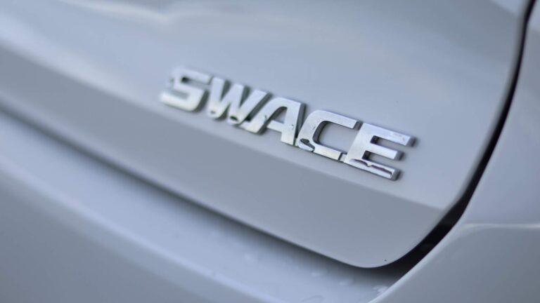 Suzuki Swace 1.8h Motion CVT Euro 6 (s/s) 5dr