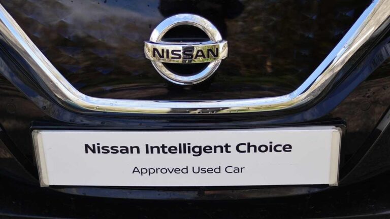 Nissan Leaf E (110kw) N-Connecta (40kWh) 5 Dr Hatchback